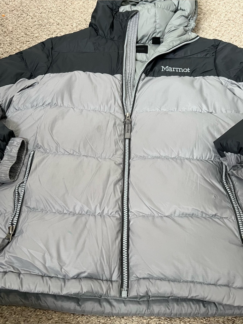 Marmot Kids Down 700 Fill Two-Tone Black & Light Gray Puffer Hooded Jacket XL